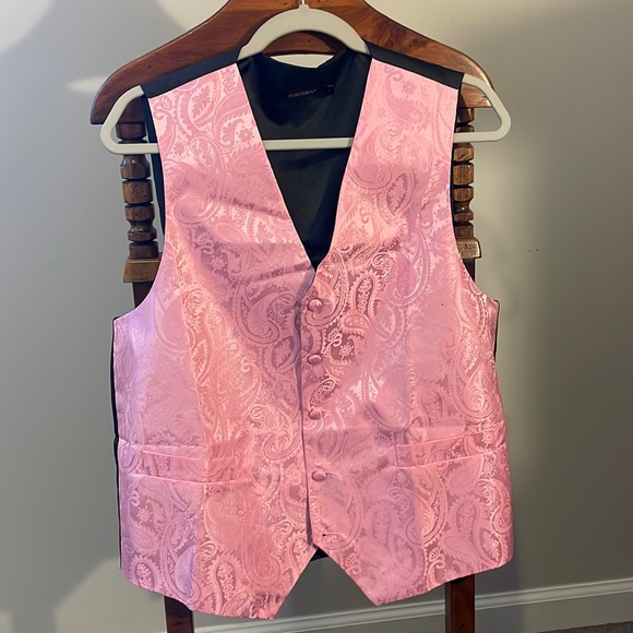 Pink Vest - Picture 1 of 1